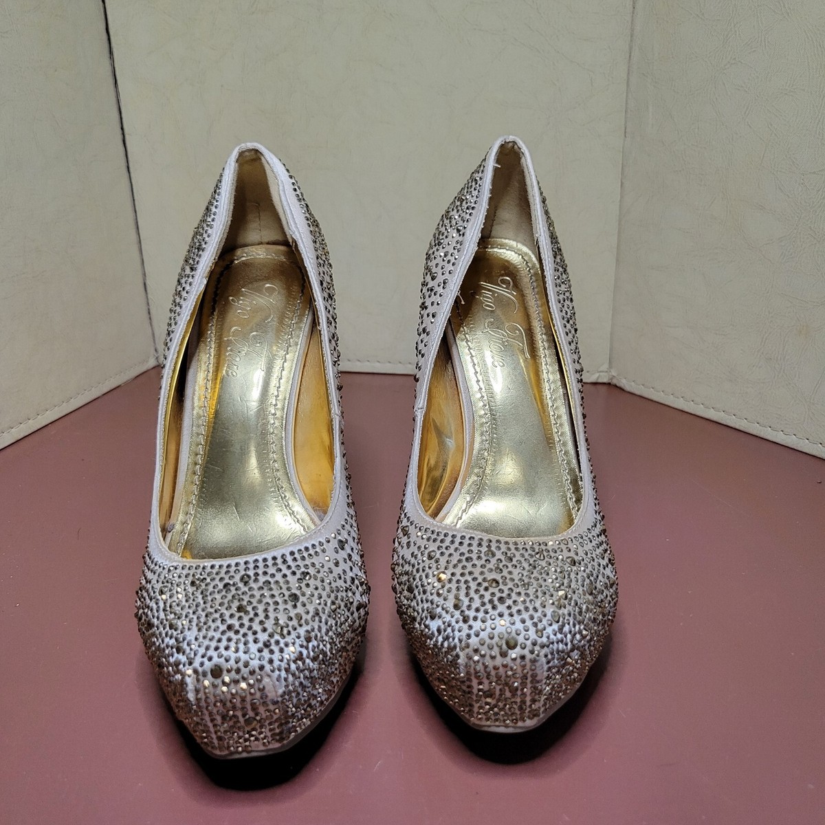 Vigo Fiore Rhinestone Studded Woman Size Hills