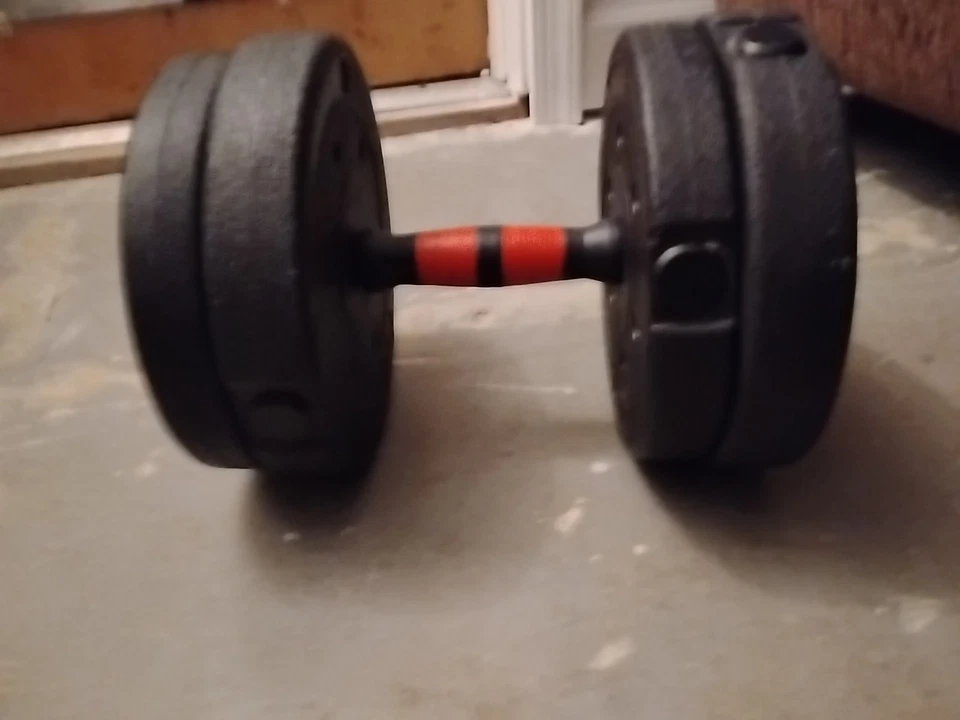 Weight For Home Gym, 4 Plates (2 3 Kg Plates And 2 2.5 Kg Plates) - Image 3 of 3