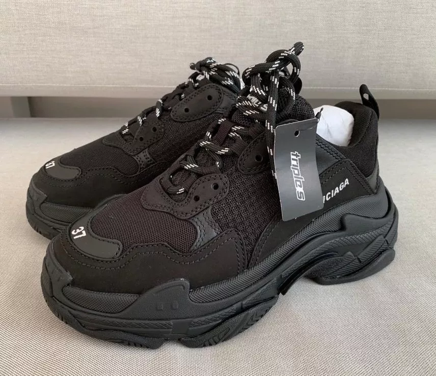 Balenciaga TRIPLE S Schwarz Non-Distressed Sneakers Eu 35, 36, 37