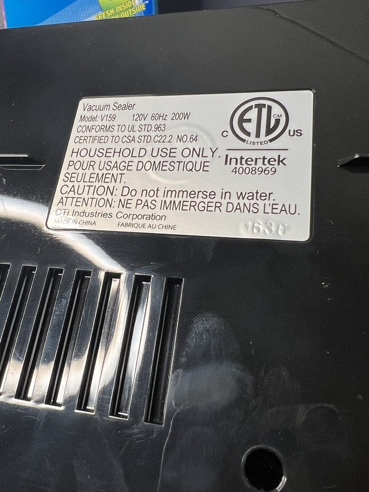 ZIPLOC Vacuum SEALER System v159 FOOD SAVER Machine w/ Extra Vaccuum