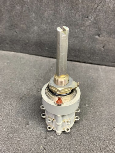 Rotary Switch 6 Position Panel Mount 5A 115VAC / 3A 28VDC * 50-1984-1 * - Picture 2 of 10