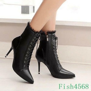 sapatilha com cadarço feminino