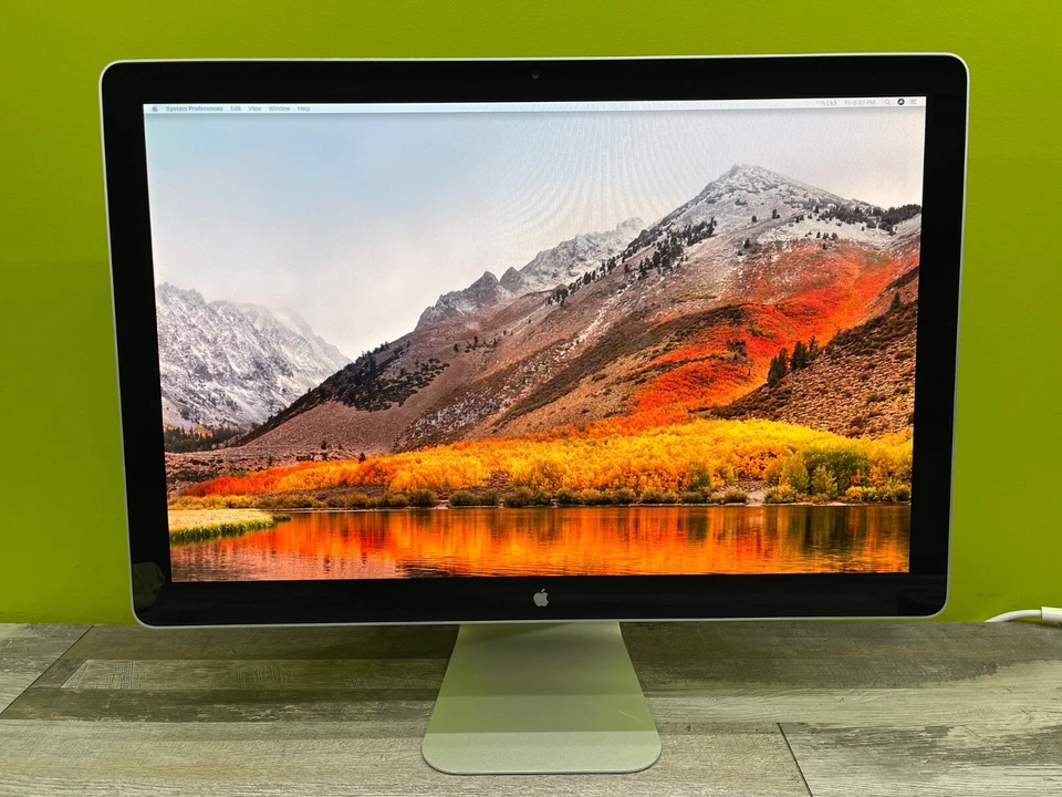 Apple Cinema Display LED A1267 24" LED Silver MB382LL/A - 1920x1200 MagSafe USB - Image 2 of 4