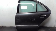 Porte arrière et accessoires Mercedes 210