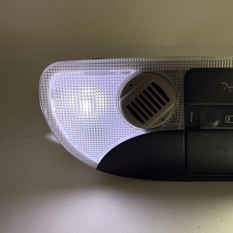 01-04 Mercedes SLK Class R170 Interior Overhead Dome Lamp Reading Light K632 OEM - Imagem 3 de 4