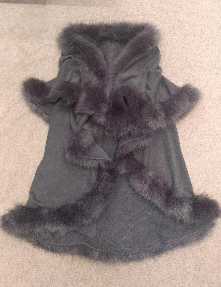 Womens Long Poncho Cape Real Genuine Large Fur Trim One Size Grey.New.