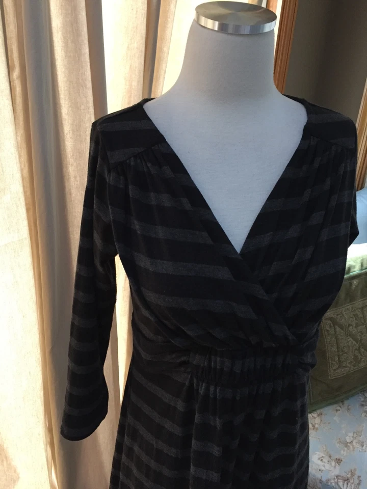 Old Navy Maternity Black Gray Striped Empire Dress 3/4 Sleeve Small Excellent - Image 2 of 4