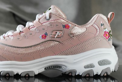 skechers d lites bright blossoms wide