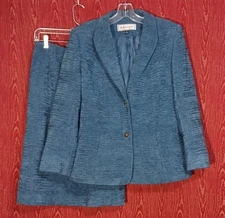 TRAVIS AYERS 2 Piece Blue Long Sleeve Collared Textured Professional Suit Sz 12