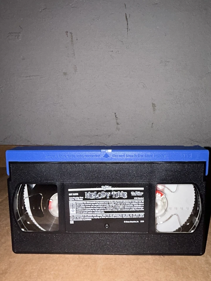 Disney’s Melody Time Original 1948 VHS In Clamshell 2000 Release Gold Collection - Image 4 of 4