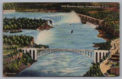 New Rainbow Bridge, Boat in Niagara Fall, NY. Vintage Postcard TS-174