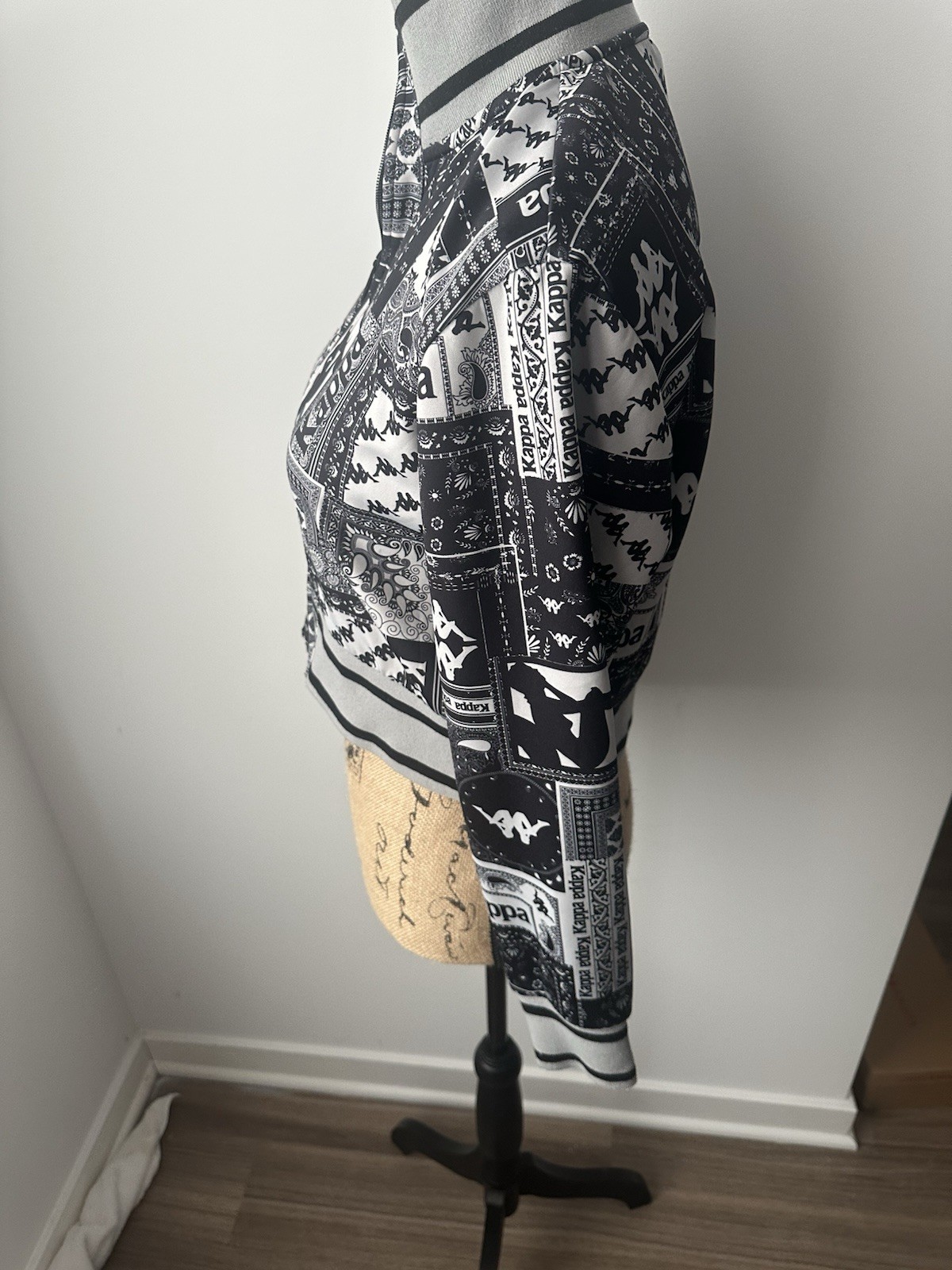 Kappa Authentic Full Zip Cropped Jacket Black Smo… - image 2