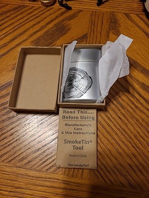 Vintage Marlboro Smoke Tin Tool Cigarette Disposable