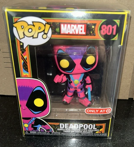 FUNKO POP MARVEL DEADPOOL #801 ONLY AT TARGET WITH PROTECTICE CASE - NEW