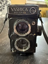 Yashica Mat 124G camera