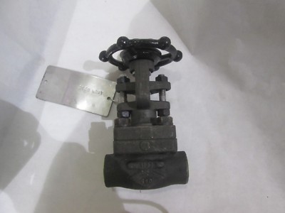 OMB Class 800 1/2'' Sockect Weld Gate Valve Cat # 813