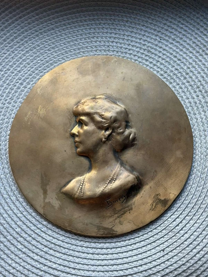 Antique Plaque Bronze Portrait Head Bas-Relief Burcg Art Decor Women Sculpture - Image 4 of 4