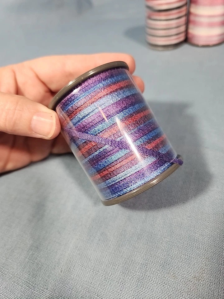 Carrete de cinta de rayón rosa azul púrpura negro carretes de bordado de cinta lote de 3 Foto 2 de 4