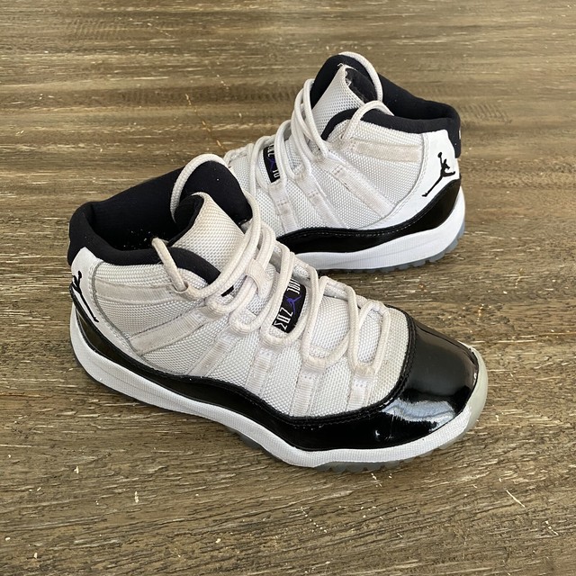 jordan 11 youth size