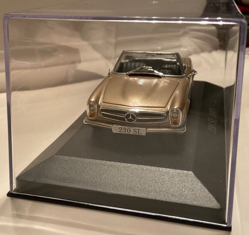 Atlas Werbemodell B66041049 MB 230 SL W113 goldmetallic MB Classic 1:43 in OVP - Bild 4 von 4