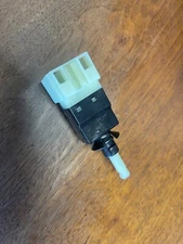 Genuine Mercedes Brake Stop Light Switch Pedal (99-04) OE 0015456409 NEW E320 +