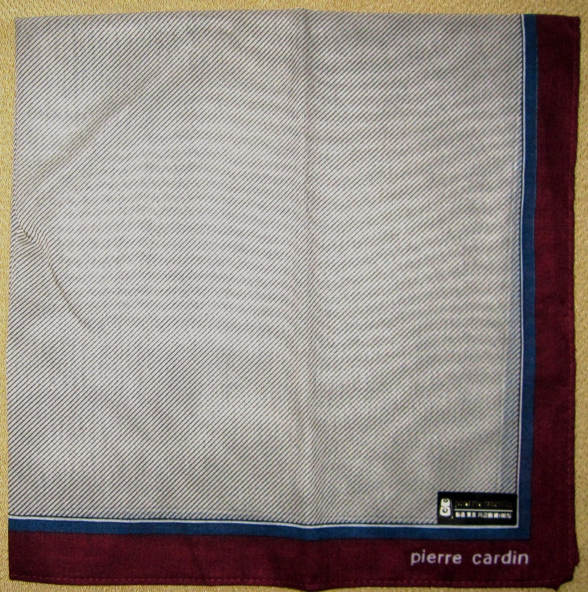 PIERRE CARDIN *Diagonal Stripes Handkerchief 40cm /YUKIKAZ