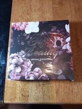 Beautique 33 Piece Gift of Beauty Holiday Collection Cosmetic Palette