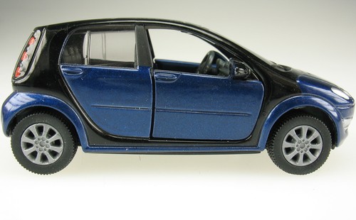 SIKU 1301 - Smart Forfour - Lebenshilfe Heinsberg WERBEMODELL - 1:55 - 第 2/3 張圖片