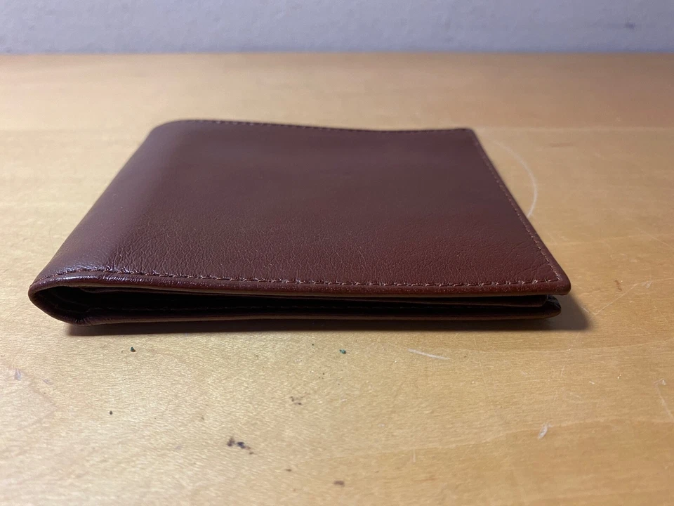 Used Like new - Wallet LA CAIXA Cartera de bolsillo - Leather Piel - Como nueva - Imagen 2 de 4