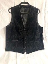 men's single-breasted waistcoat with a brocade pattern.