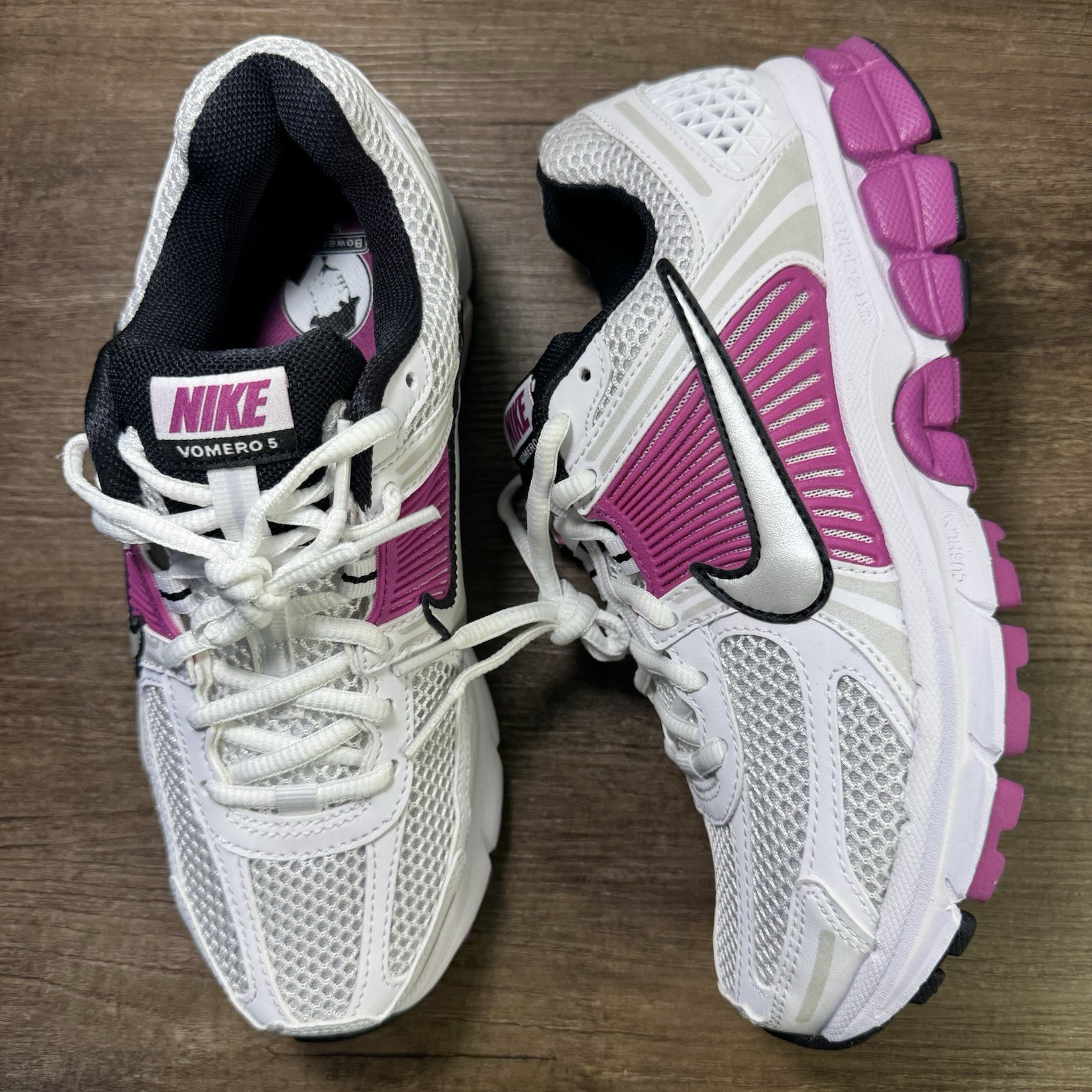 Nike Zoom Vomero 5 ‘White/Hot Fuchsia’ Women's Size 8 FJ2028-100 New