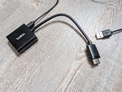 Belkin Universal HDMI-/VGA-Adapter mit Audiokabel schwarz