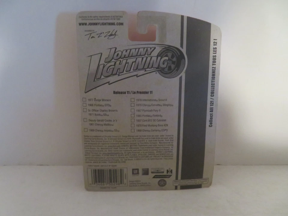 Johnny Lightning JL11 1937 Cord 812 SC Cabriolet Red 2010 MOC - Image 4 of 4