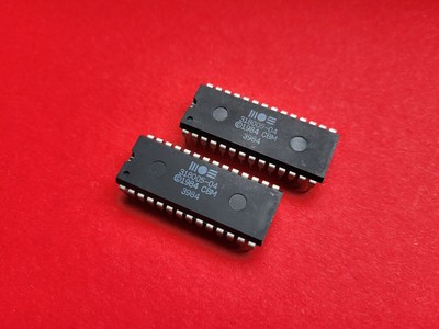 2x MOS 318005-04 KERNAL ROM NTSC-M für Commodore C16/C116/Plus4 Computer