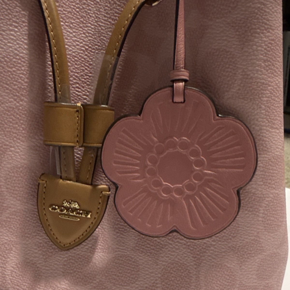 New Coach Powder Pink Signature Bucket Bag Flower Charm Detachable
