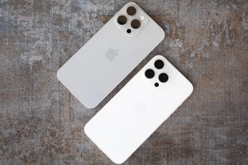 Apple iPhone 15 Pro Max - 256GB - White Titanium (Unlocked)