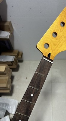 4 string Yellow matte 20 frets Maple electric bass neck part rosewood 34inch