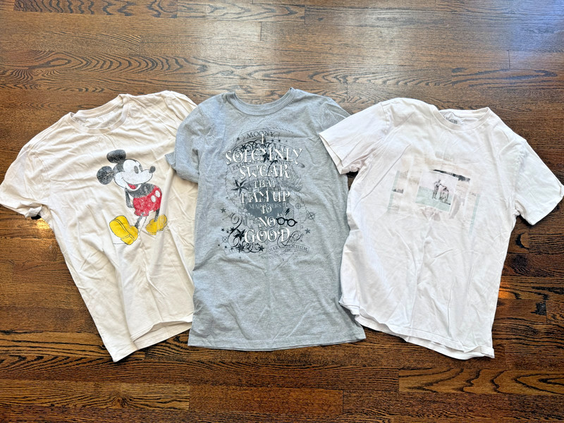 3-piece lot of Disney Gap and Harry Potter Shirts - Size Men's Small