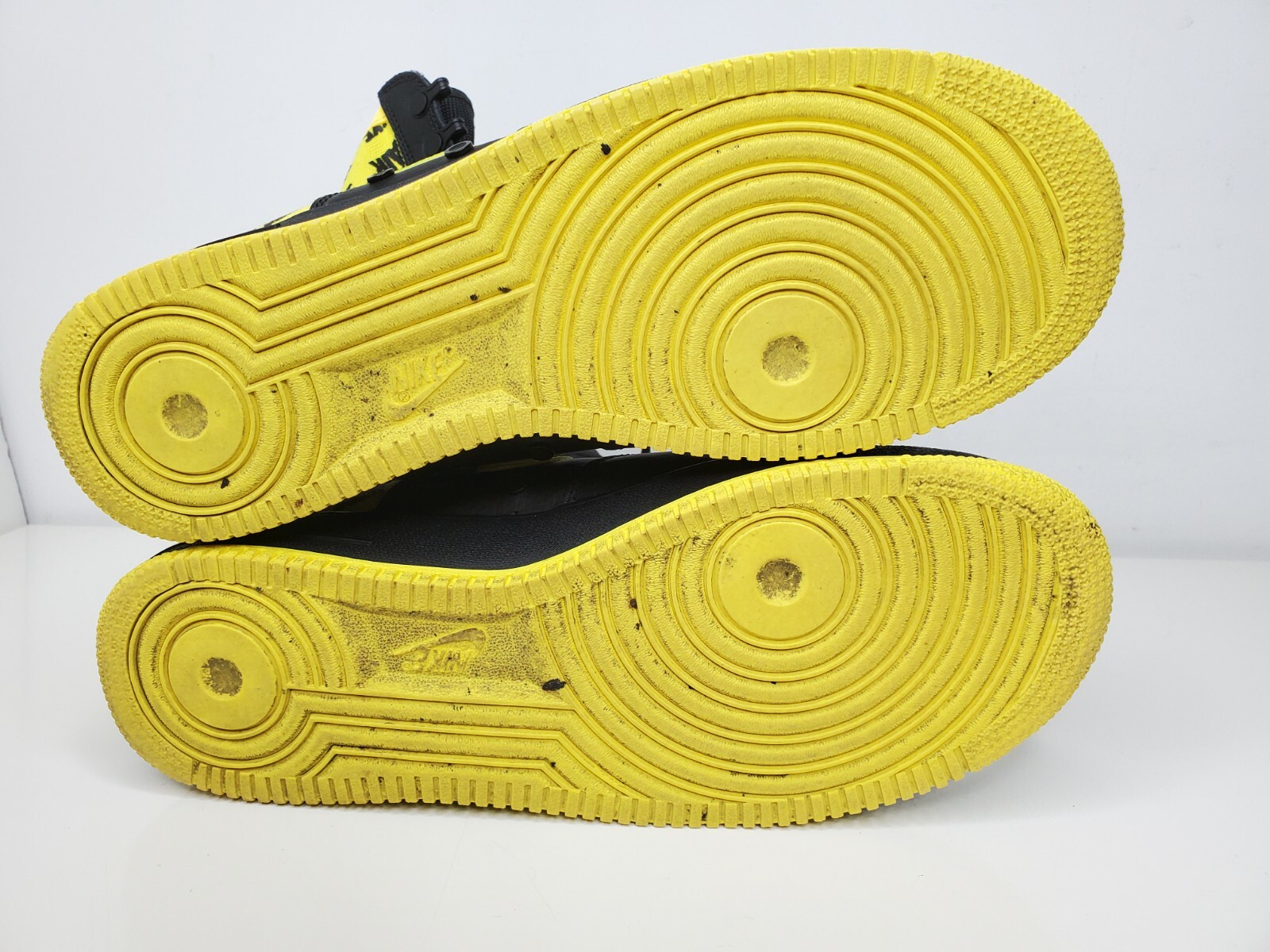 Nike Sf Air Force 1 Dynamic Yellow 