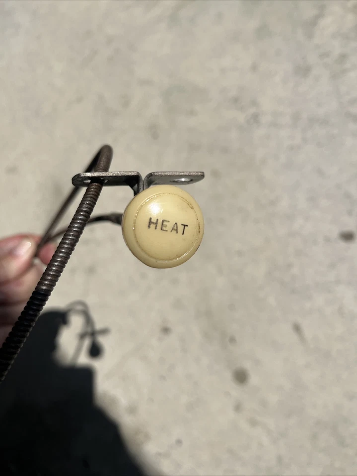 1946 1947 Buick Special Super Heater Cable de control con perilla "Calor", GM 1328307 Foto 3 de 4