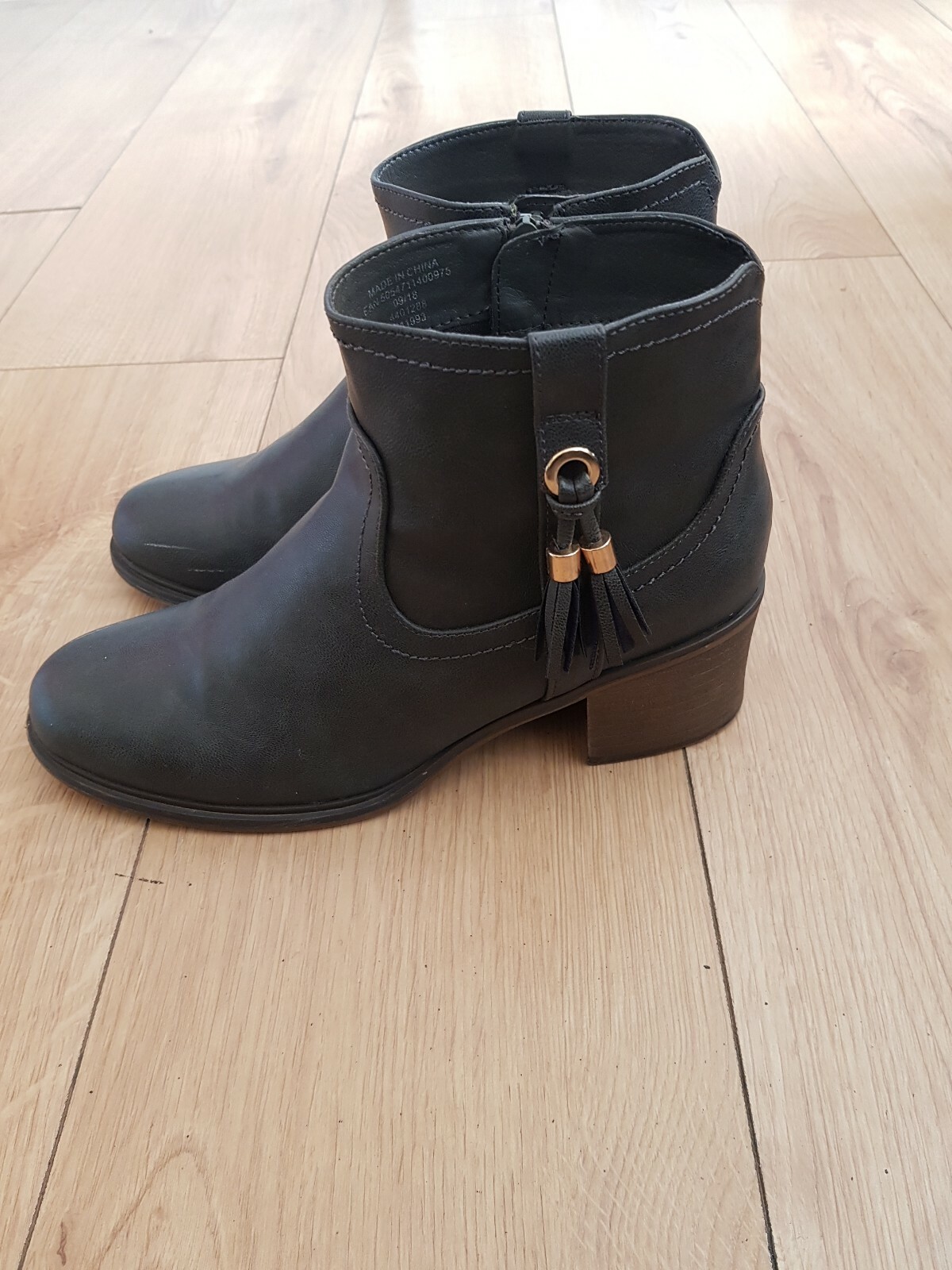 Peacocks Women's Grey Faux Leather Ankle Boots Uk Size 7 EU 40 Heel 7cm