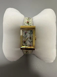 Montre GUCCI G Frame nacre cadran floral série 147,4 NEUVE