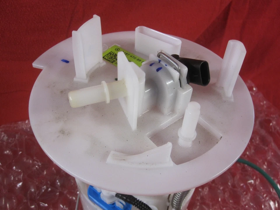 Módulo de bomba de combustible 21-24 Mercedes-Benz A1674706900 unidad transmisora GLE63 AMG S Foto 3 de 4