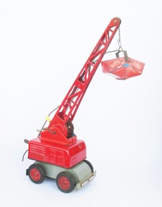 red crane toy