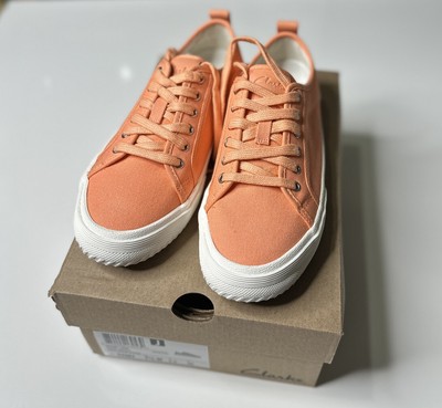 CLARKS ROXBY LACE CORAL CANVAS SHOES Size 7.5 EU 38