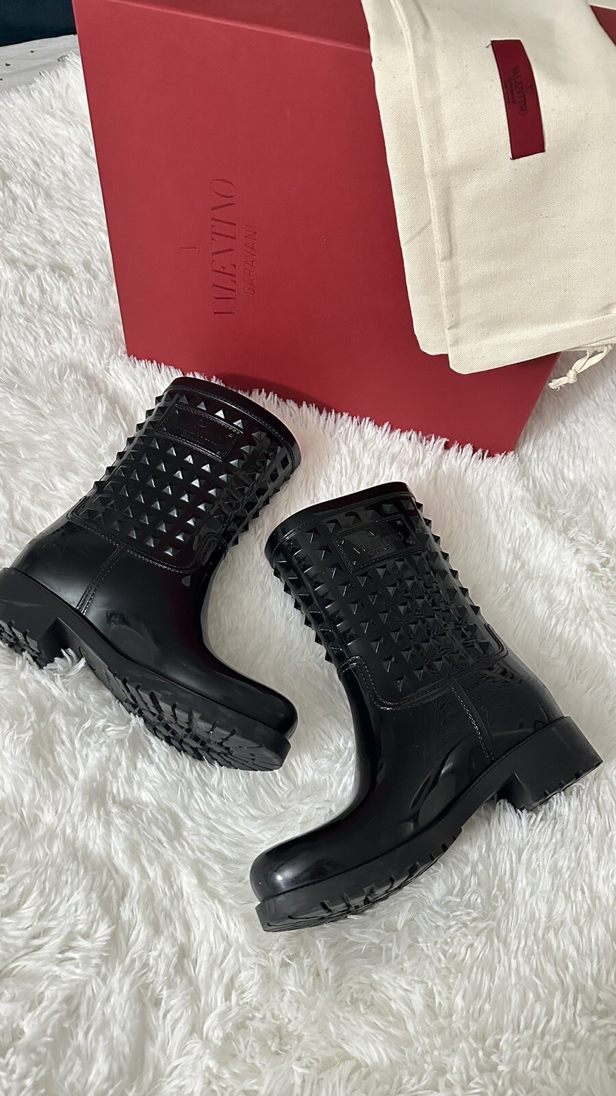 Authentic New Women's Valentino Garavani Rockstud Black Rain Boots