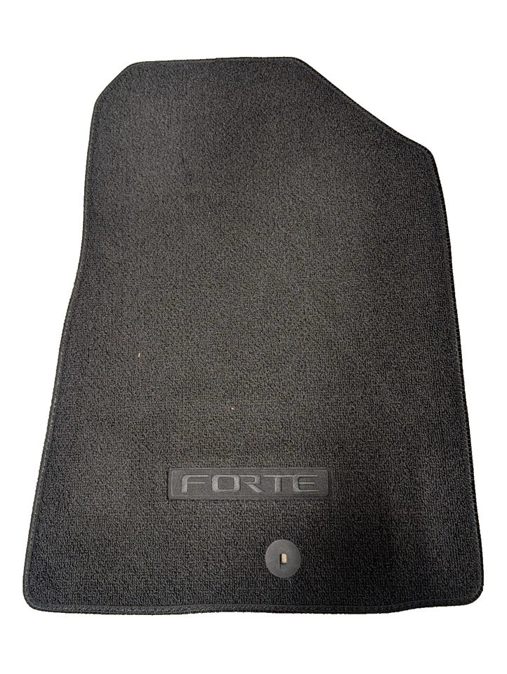 2019-2024 Genuine Kia Forte Carpet Floor Mat Set w/ Logo M6F14 AC001 Foto 3 de 4