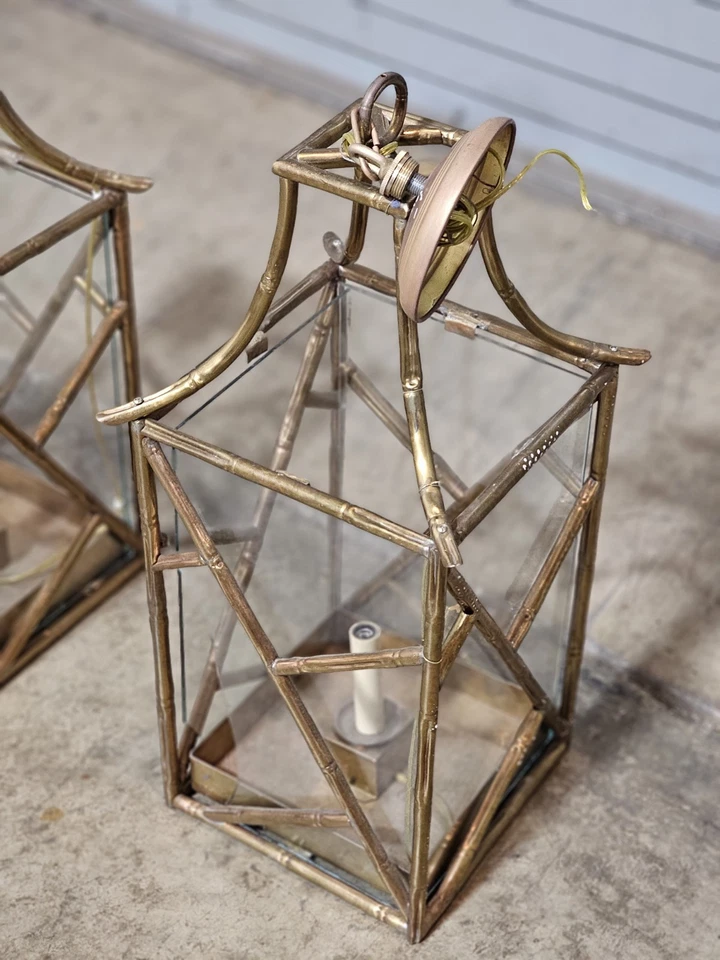 Par de linternas de pagoda de bambú de latón fundido de Vaughan Foto 4 de 4