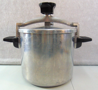 #ad Vintage Wear Ever Chicken Bucket Pressure Cooker 6 Quart Aluminum # 90026 $34.99