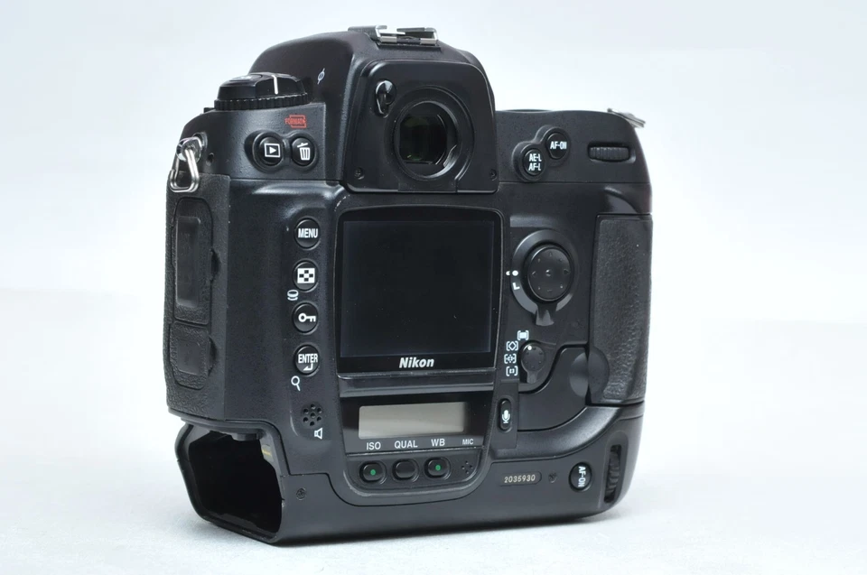 Nikon D2h 4.1 Megapixel Digital SLR Camera Body AS IS PARTS/REPAIR 203 - Image 2 of 4